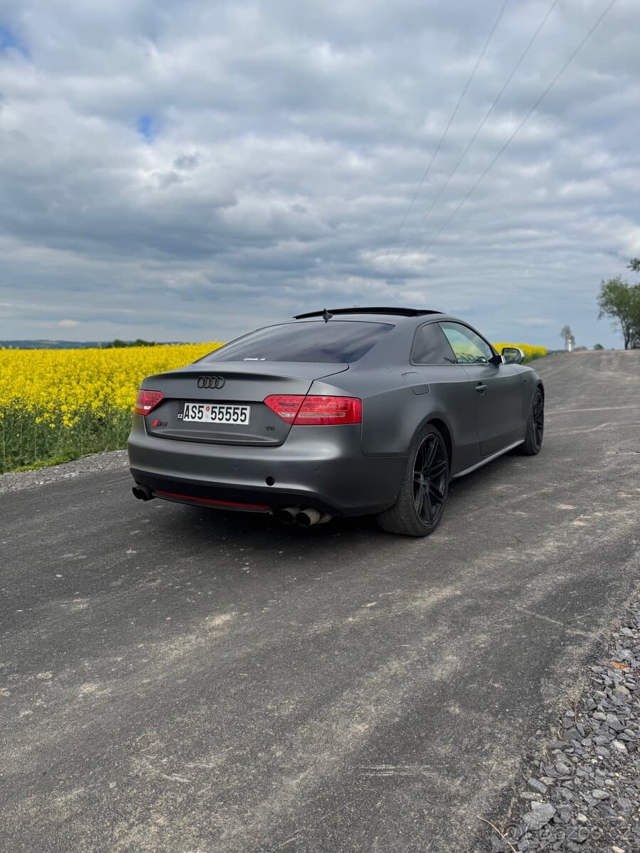 2010 Audi S5 - 5