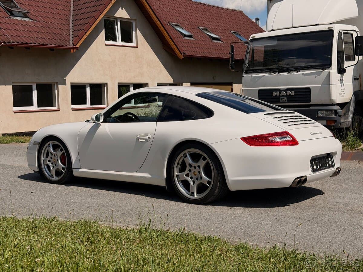 2004 Porsche 911 - 5