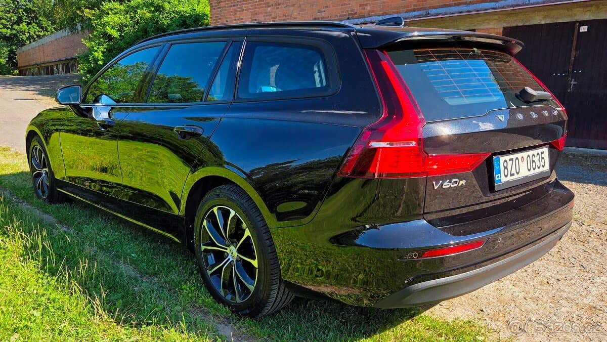 2020 Volvo V60 - 5
