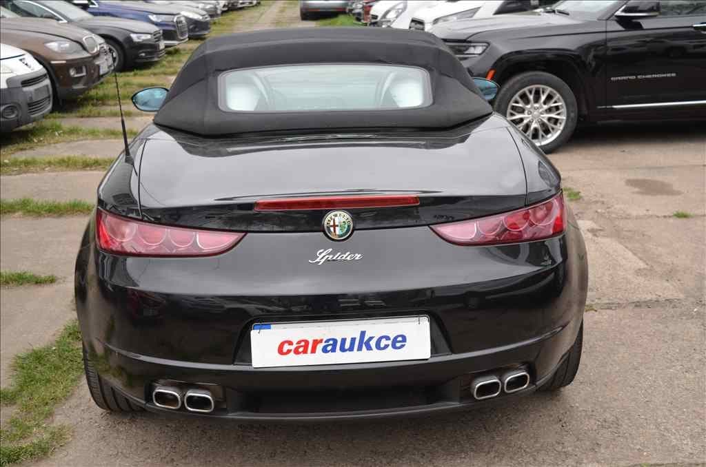 2010 Alfa Romeo SPIDER - 5