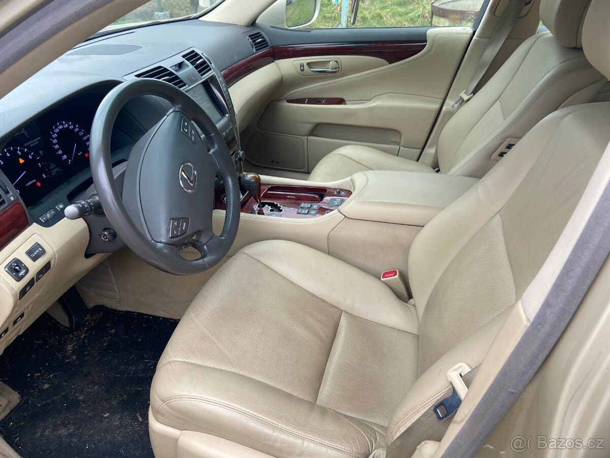 2007 Lexus LS - 5