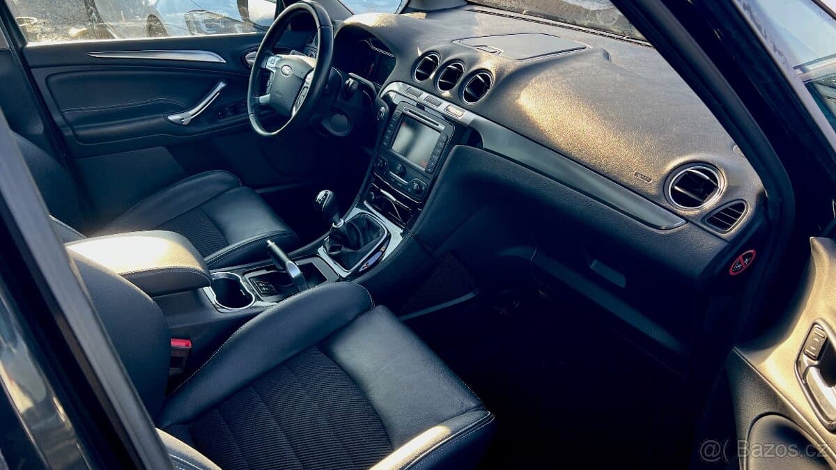 2013 Ford S-MAX - 5