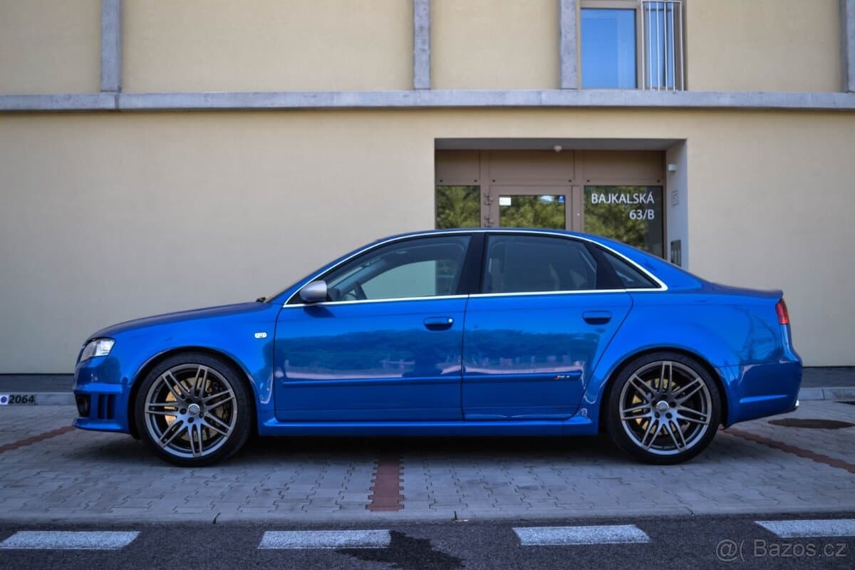 2006 Audi RS4 - 5