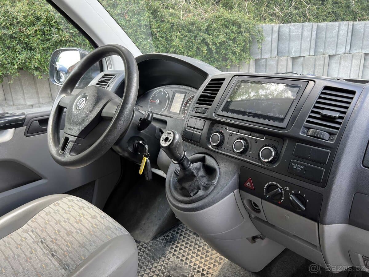 2011 Volkswagen TRANSPORTER - 5
