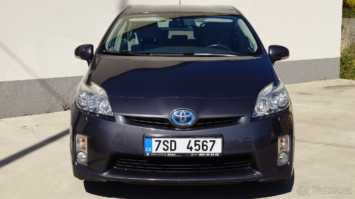 2011 Toyota PRIUS - 5