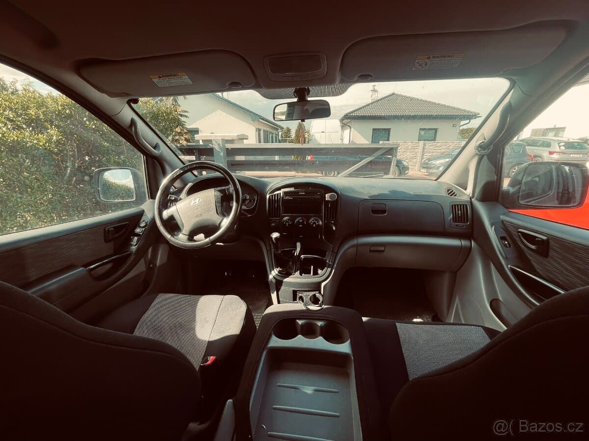 2009 Hyundai H-1 - 5