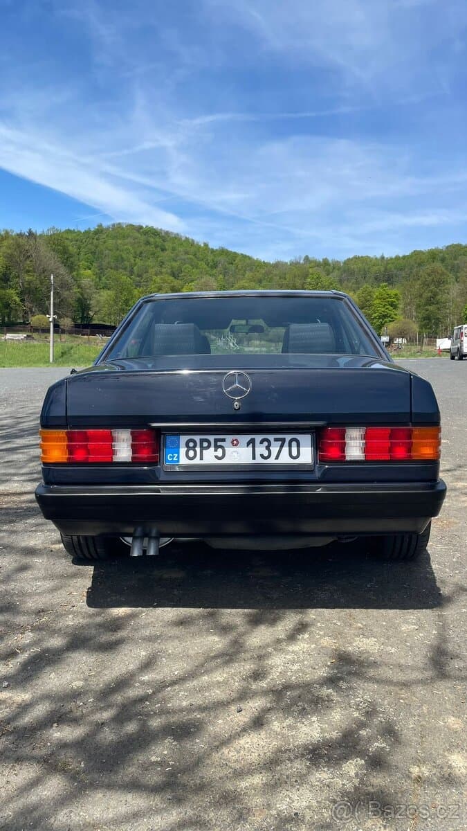 1988 Mercedes-Benz 190 - 5