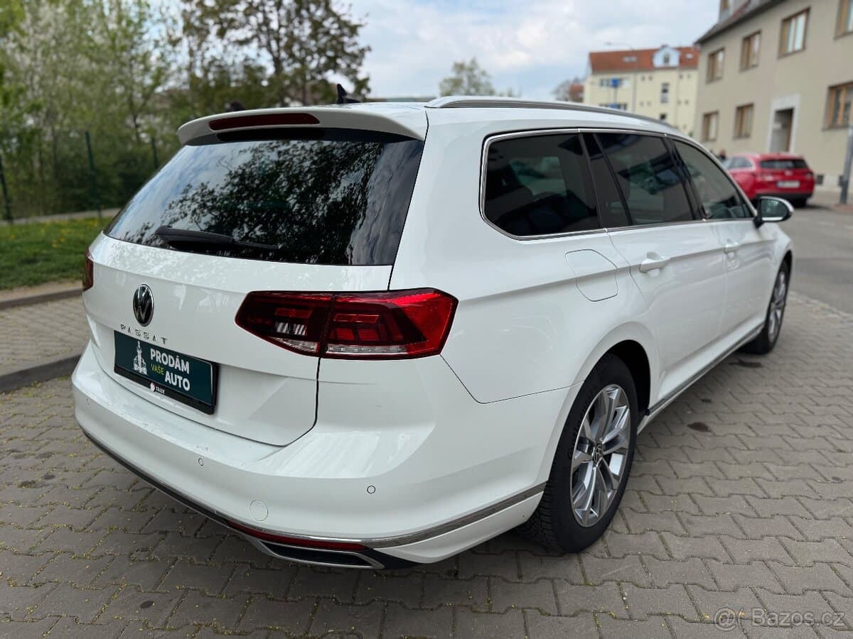 2020 Volkswagen PASSAT - 5