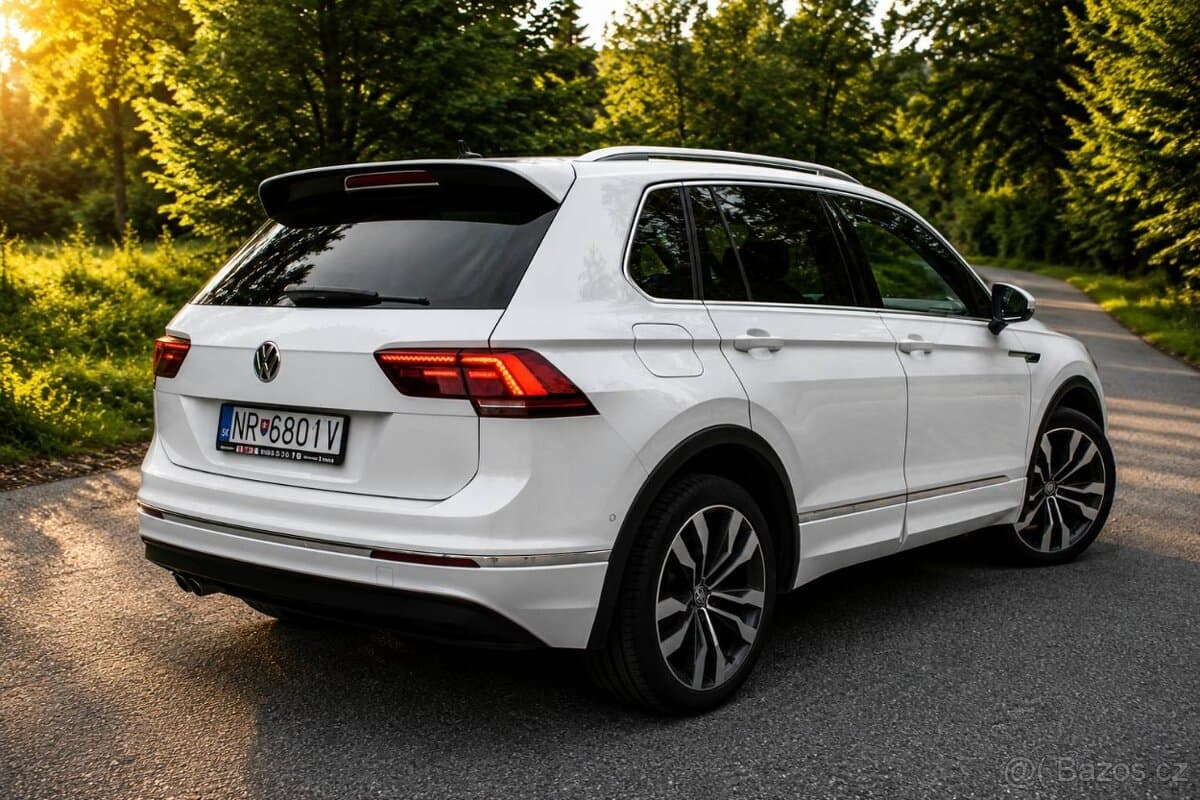 2017 Volkswagen TIGUAN - 5