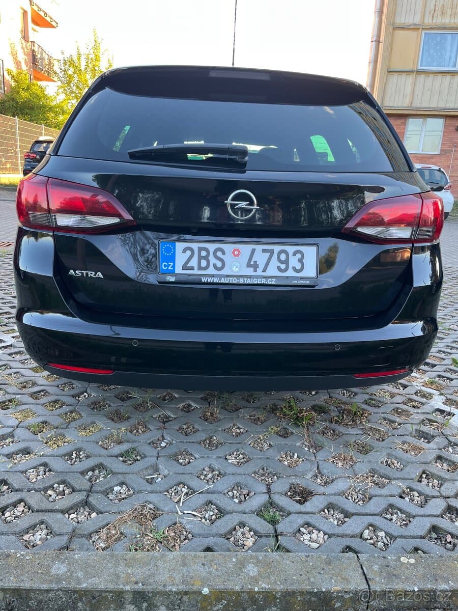Opel ASTRA - 5