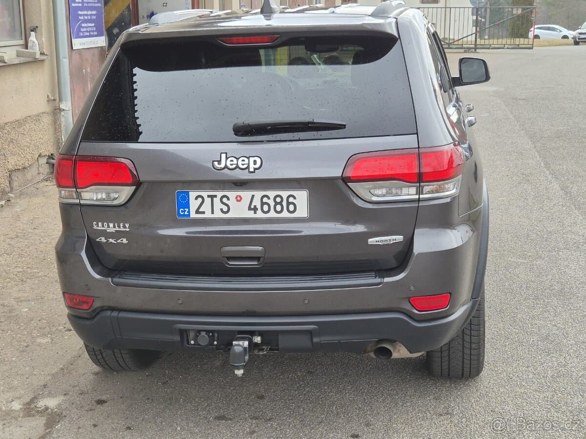 2020 Jeep CHEROKEE - 5