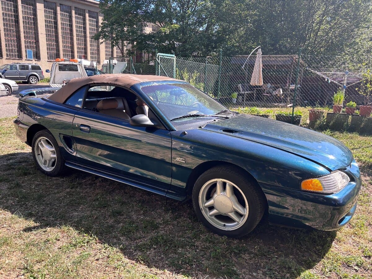 1994 Ford MUSTANG - 5