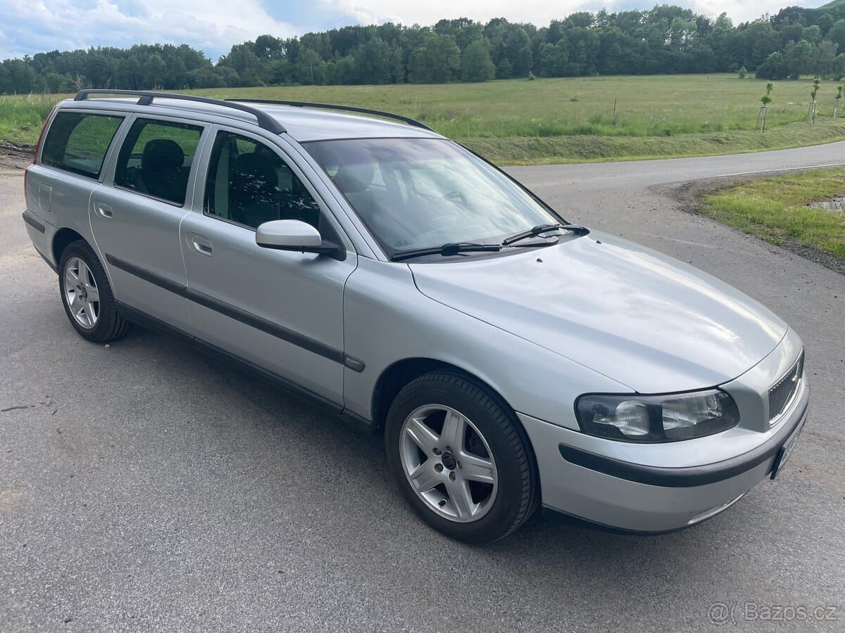 2004 Volvo V70 - 5
