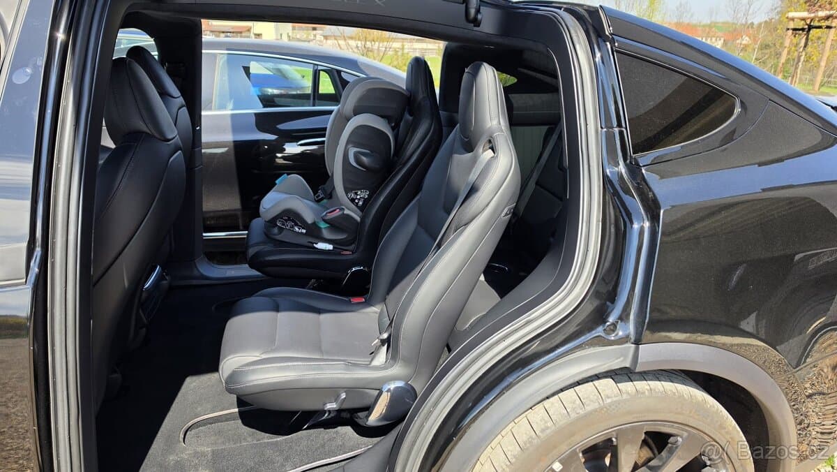 2022 Tesla MODEL X - 5