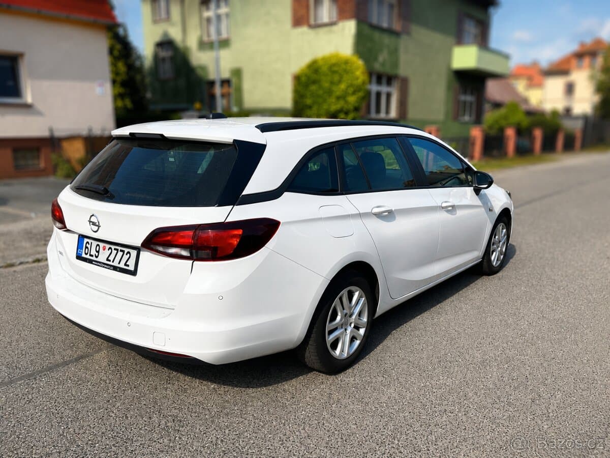 2022 Opel ASTRA - 5