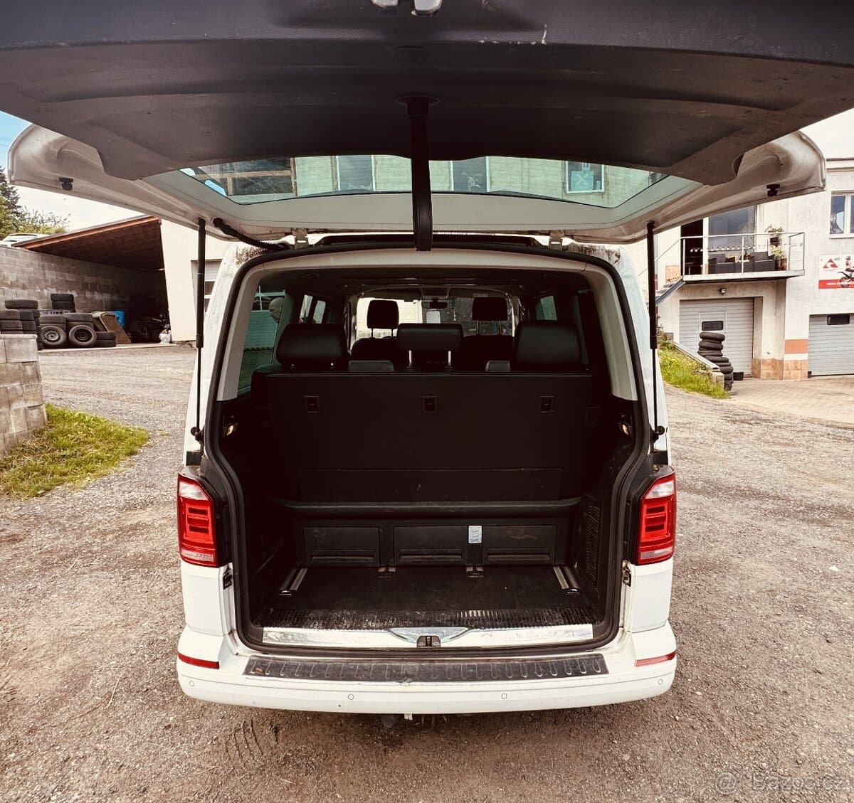 2016 Volkswagen MULTIVAN - 5