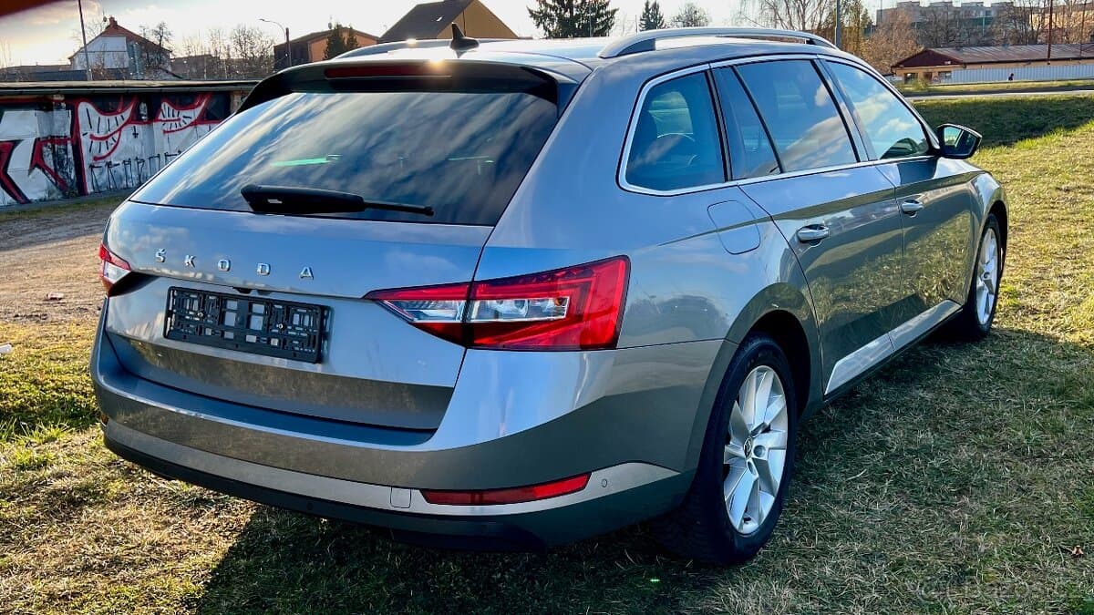 2020 Škoda SUPERB - 5