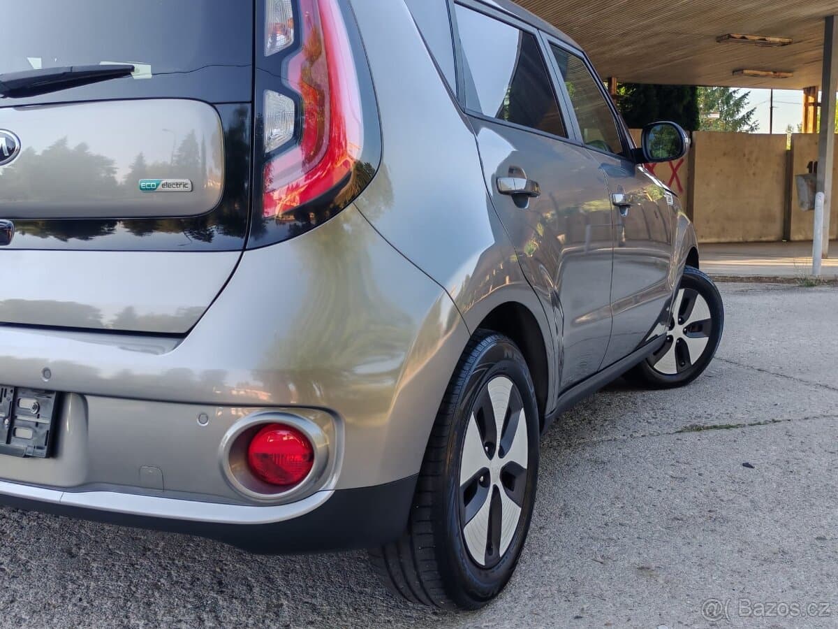 2017 Kia OSTATNÍ - 5