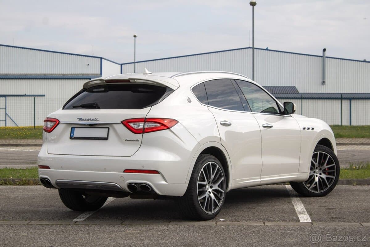 2016 Maserati LEVANTE - 5