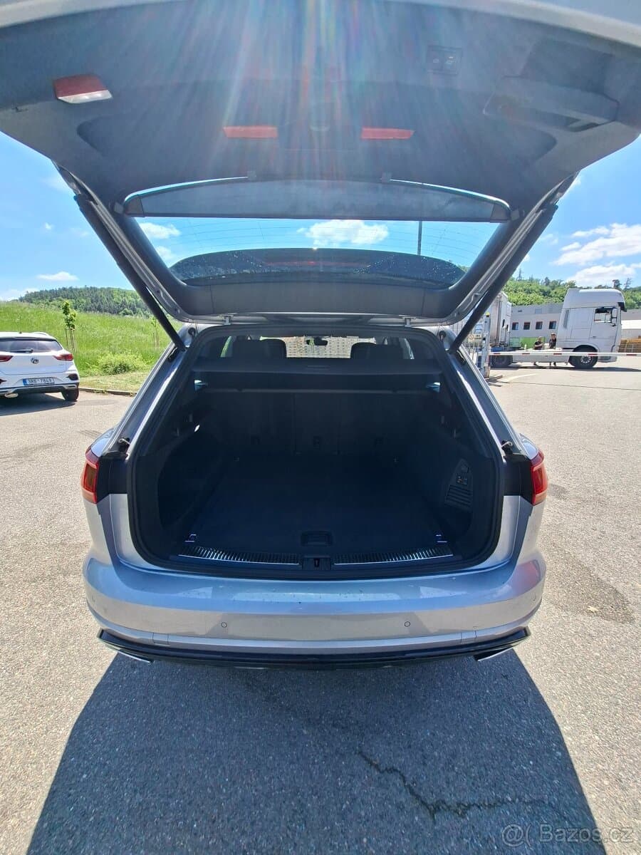 2019 Volkswagen TOUAREG - 5
