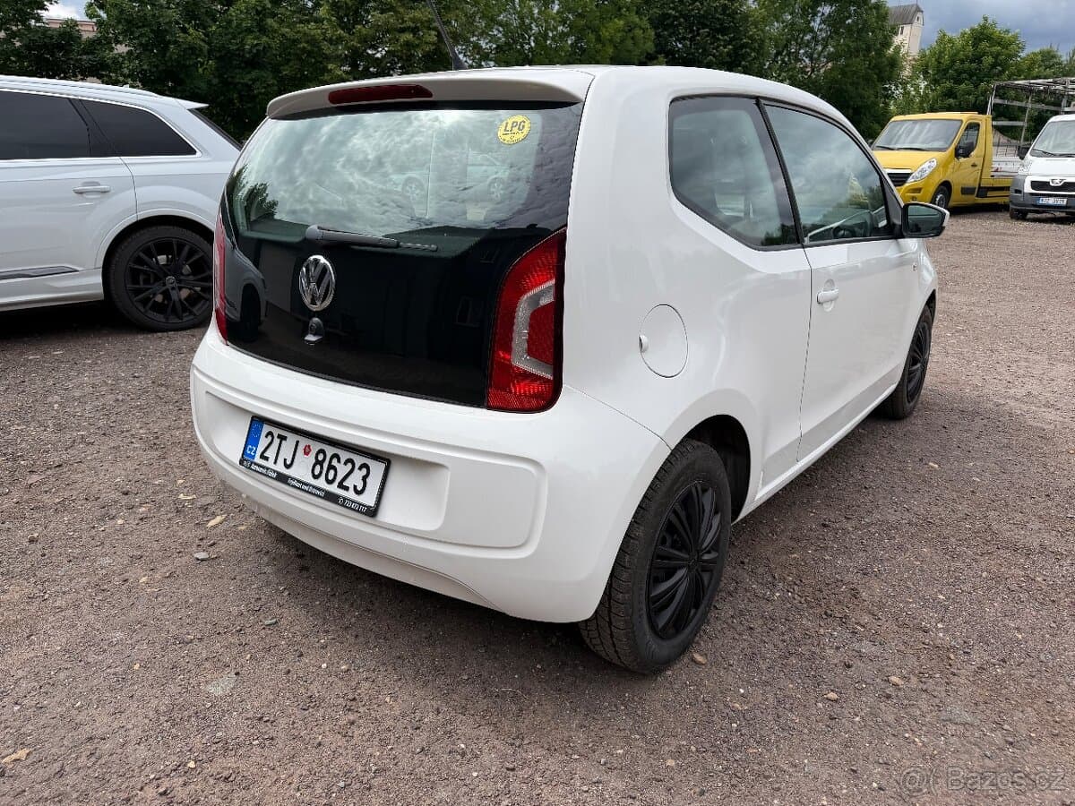 2014 Volkswagen UP! - 5