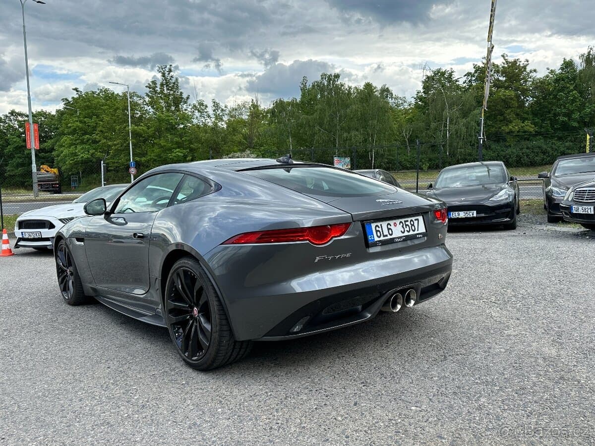 2016 Jaguar F-TYPE - 5