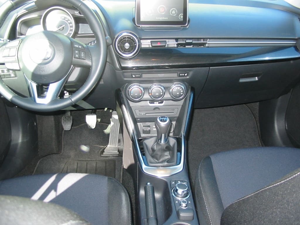 2017 Mazda 2 - 5