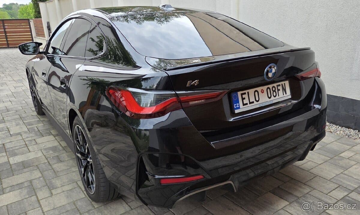 2022 BMW M5 - 5