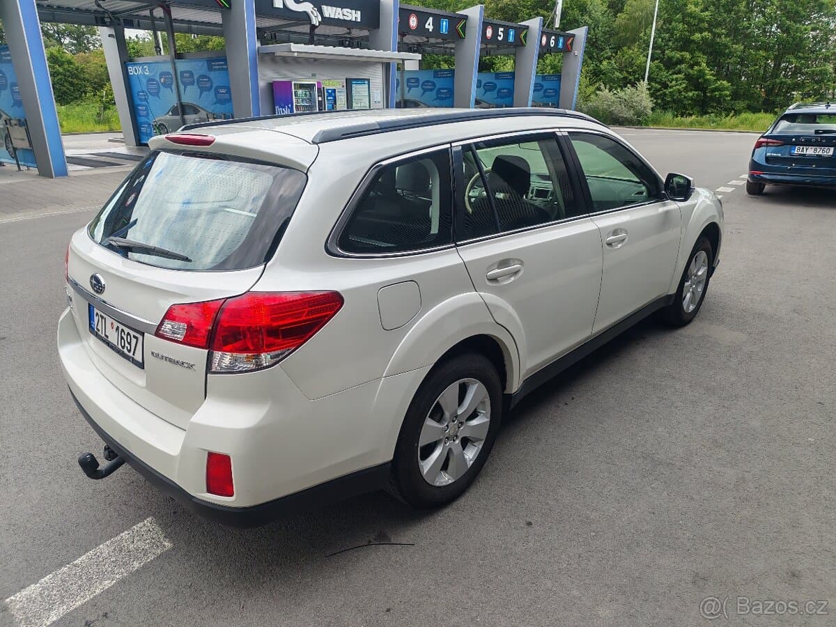 2013 Subaru OUTBACK - 5