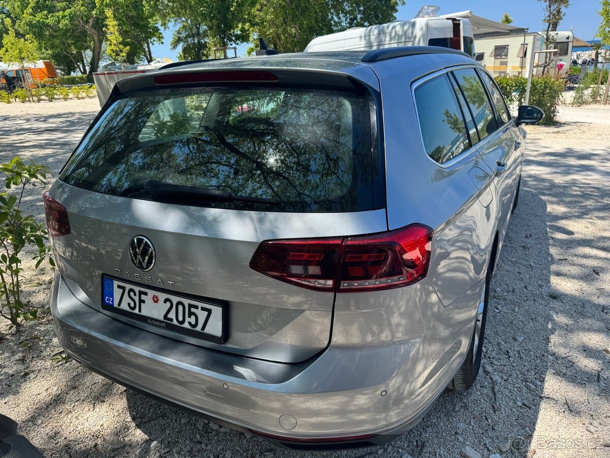 2021 Volkswagen PASSAT - 5