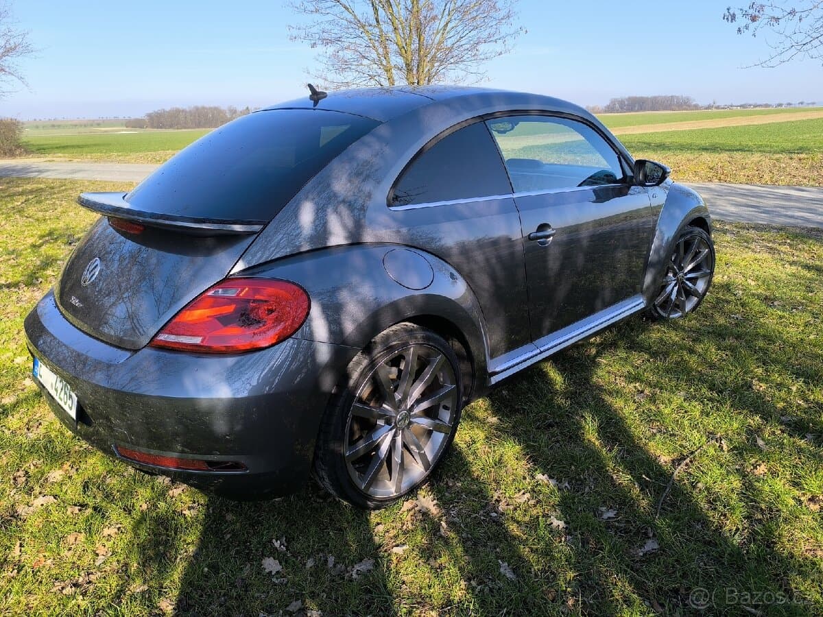 2016 Volkswagen BEETLE - 5