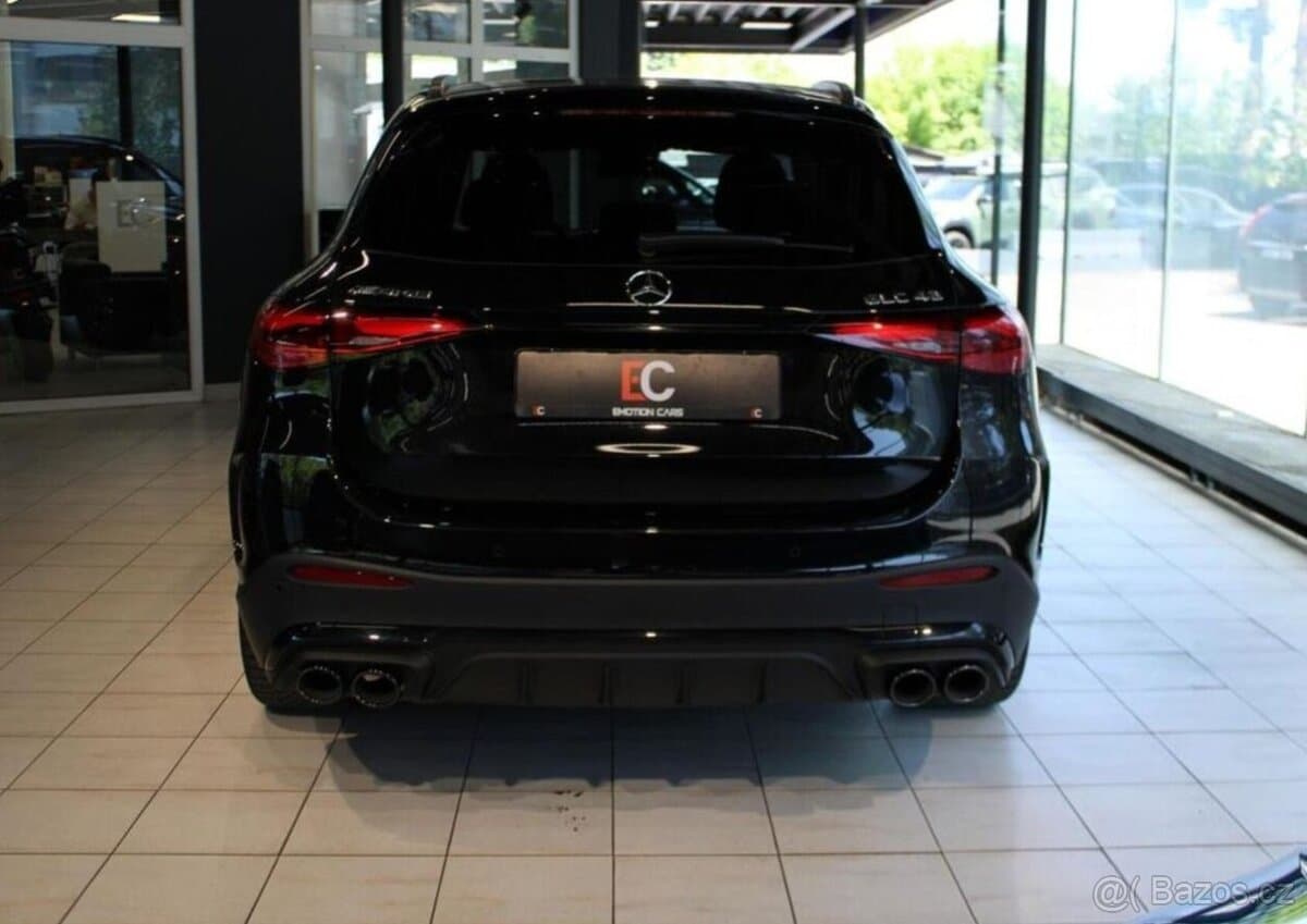 2025 Mercedes-Benz GLC - 5