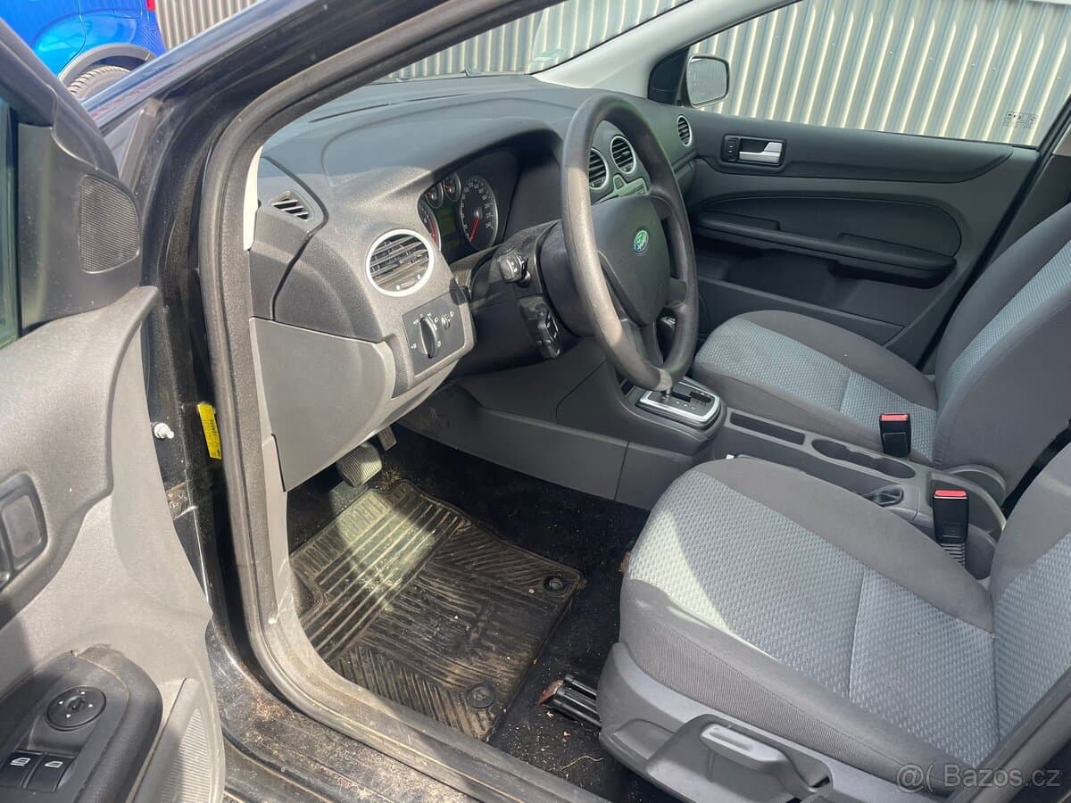 2006 Ford FOCUS - 5