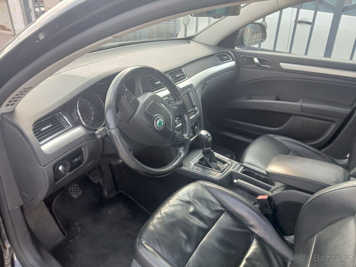 2011 Škoda SUPERB - 5