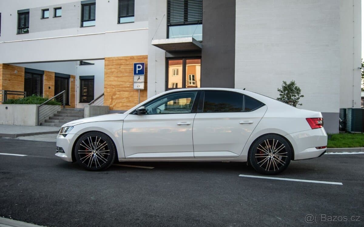 2016 Škoda SUPERB - 5