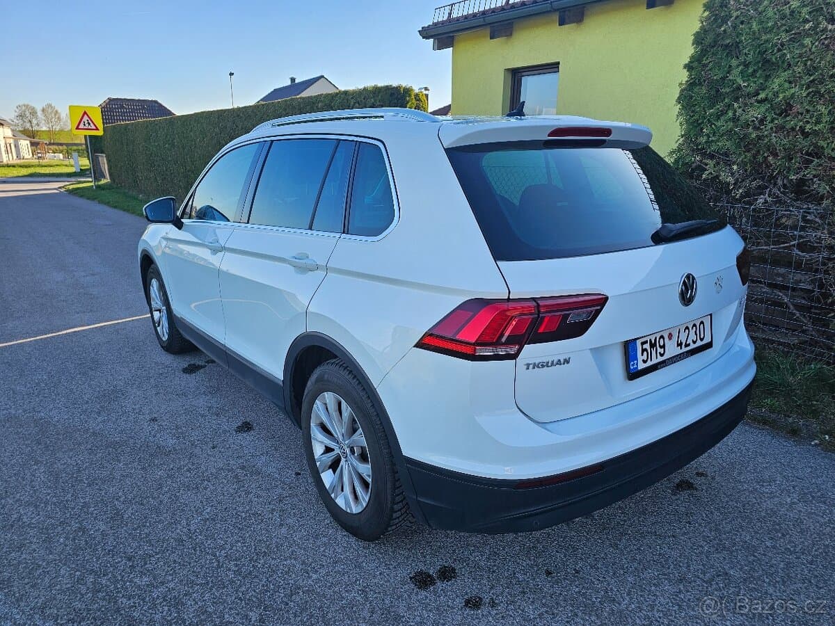 2017 Volkswagen TIGUAN - 5