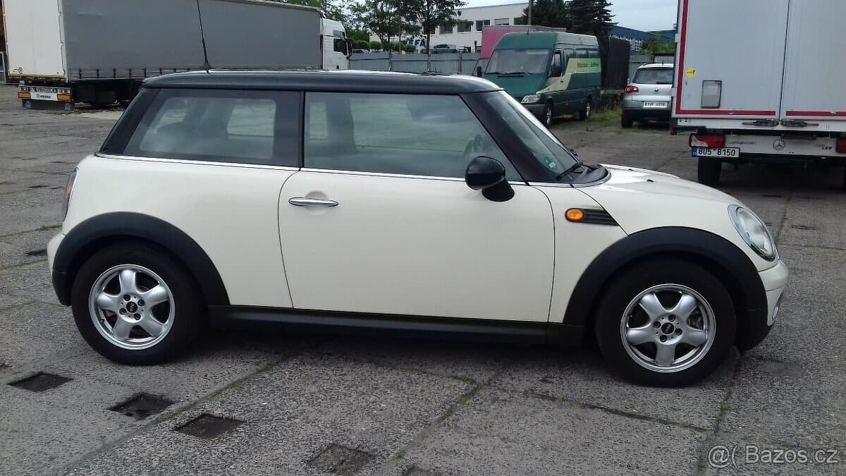 2009 Mini COOPER - 6