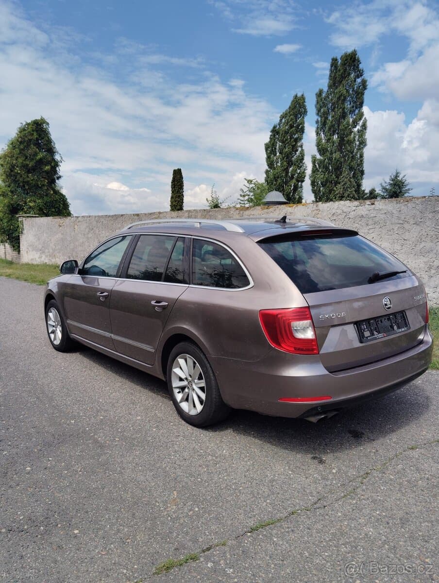 2015 Škoda SUPERB - 6