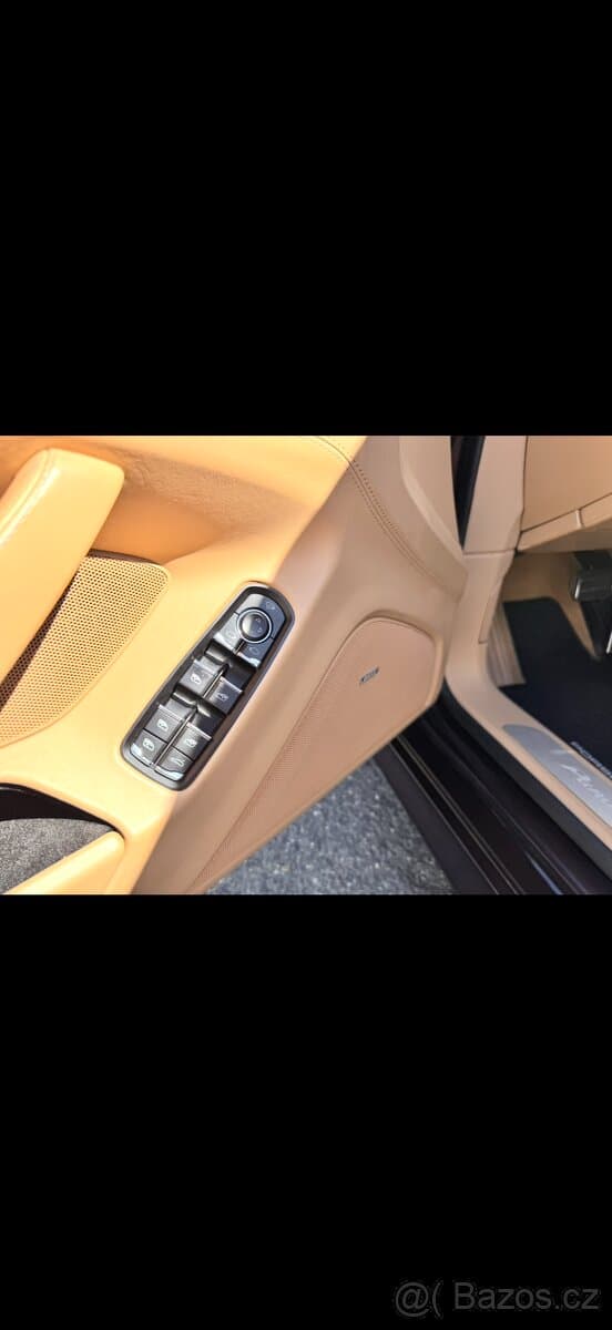 2011 Porsche PANAMERA - 6