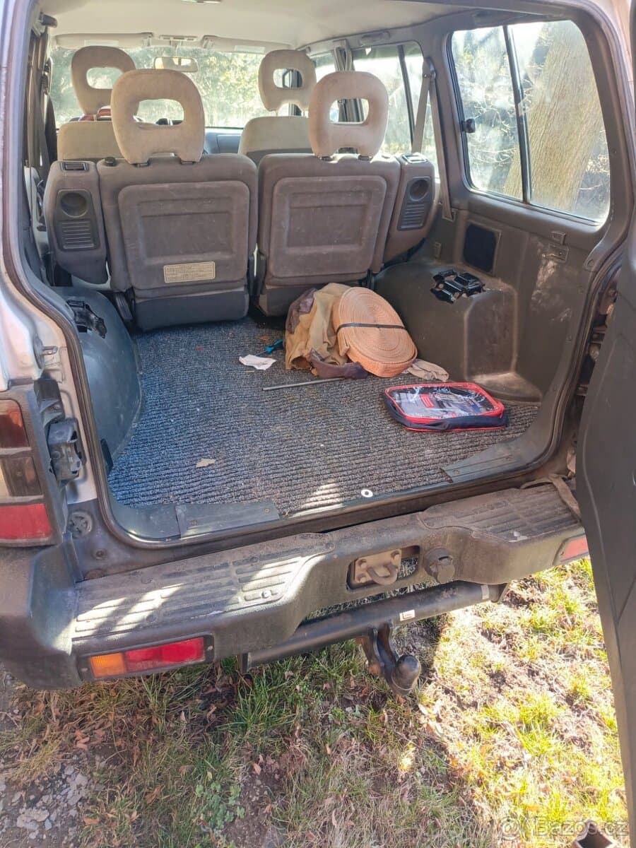 Mitsubishi PAJERO - 6