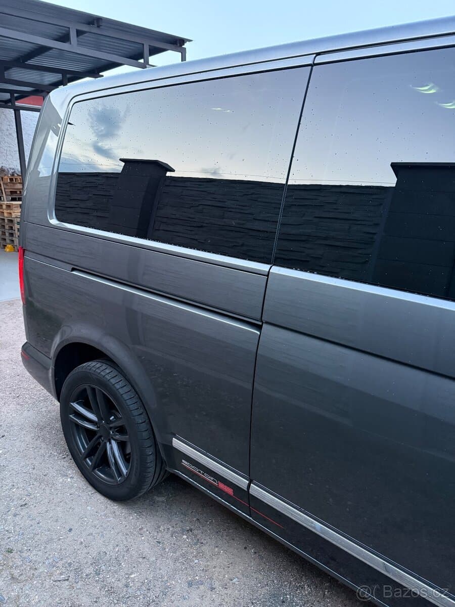 2017 Volkswagen MULTIVAN - 6