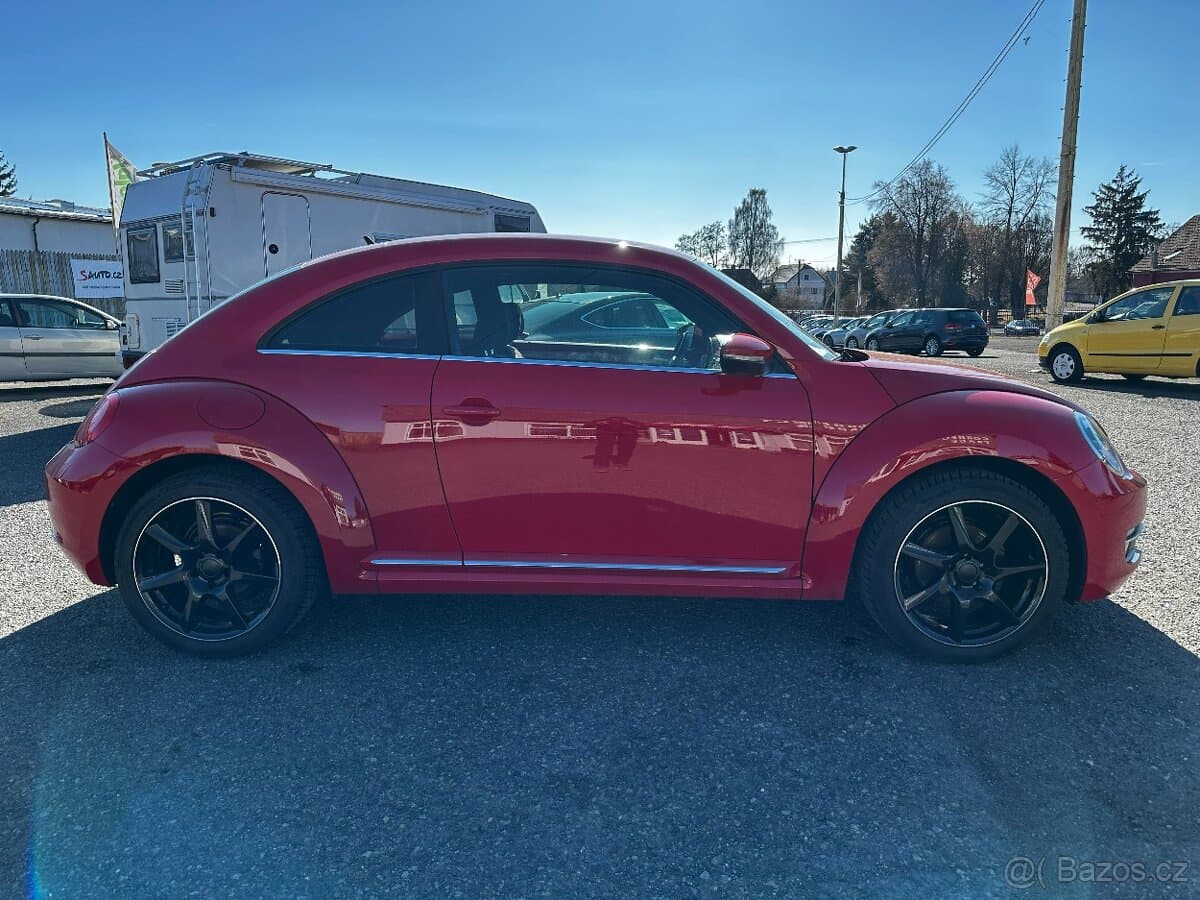 2015 Volkswagen BEETLE - 6