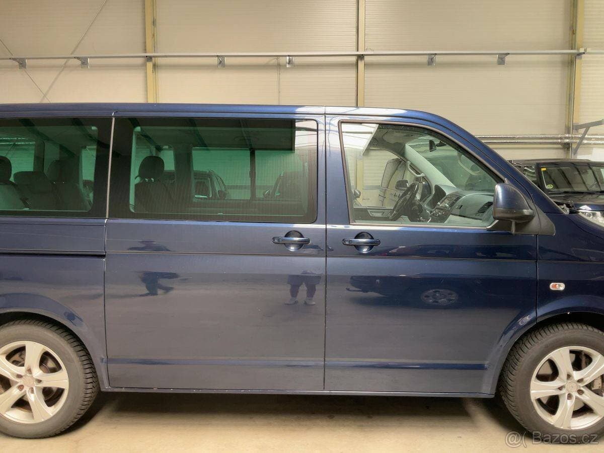2010 Volkswagen MULTIVAN - 6