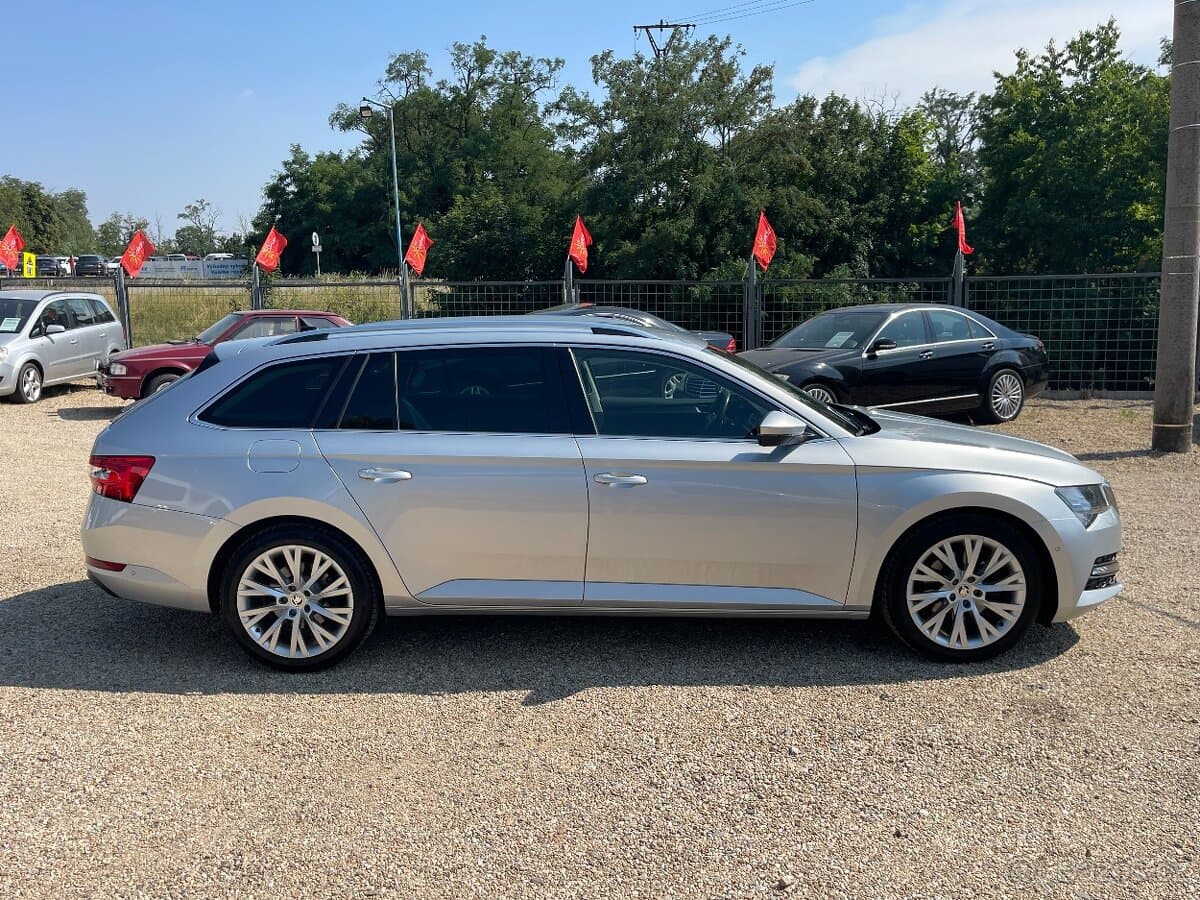 2022 Škoda SUPERB - 6
