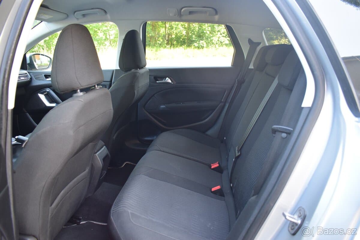 2015 Peugeot 308 - 6