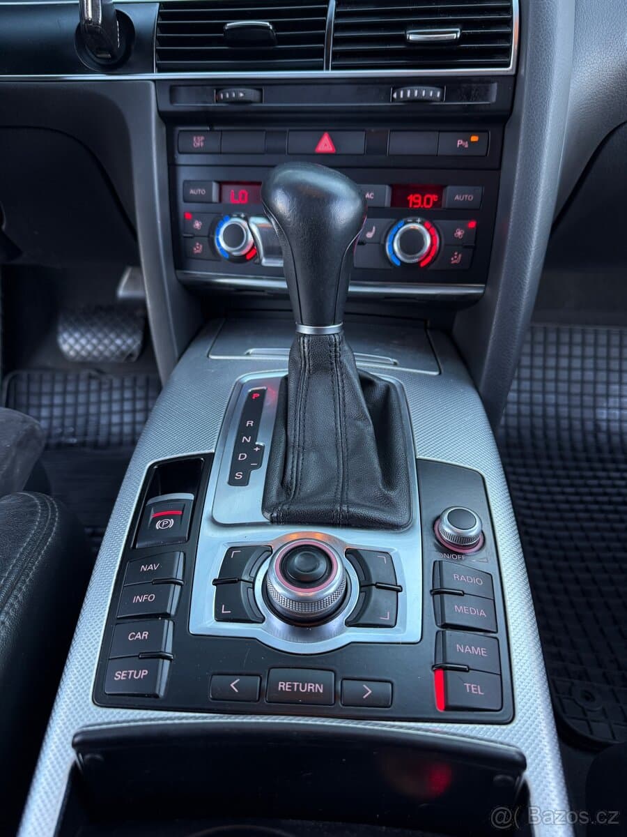 Audi A6 - 6