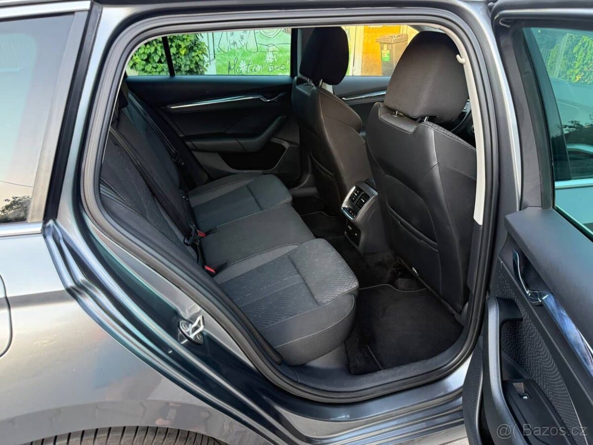 Škoda OCTAVIA - 6