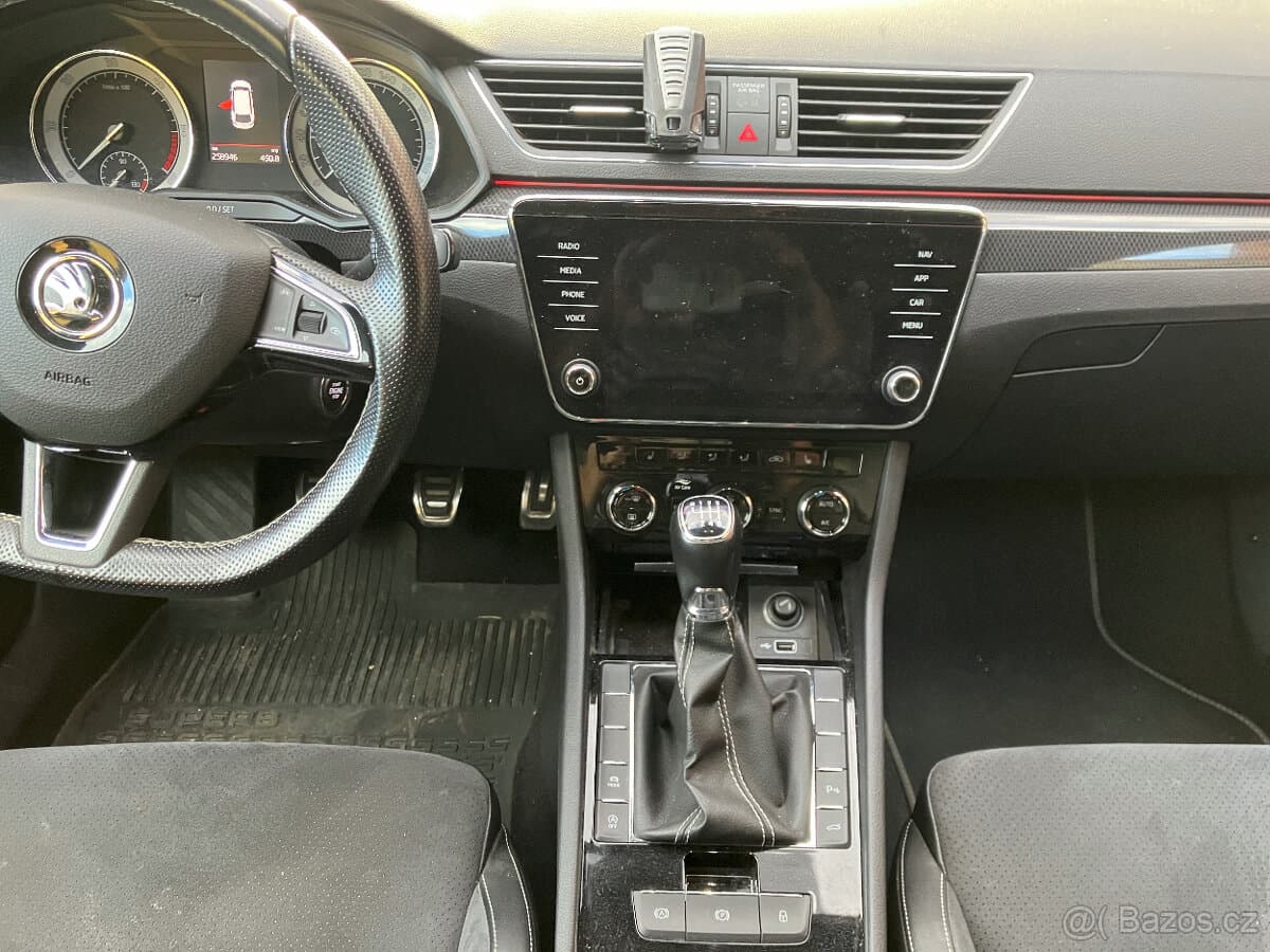 2019 Škoda SUPERB - 6