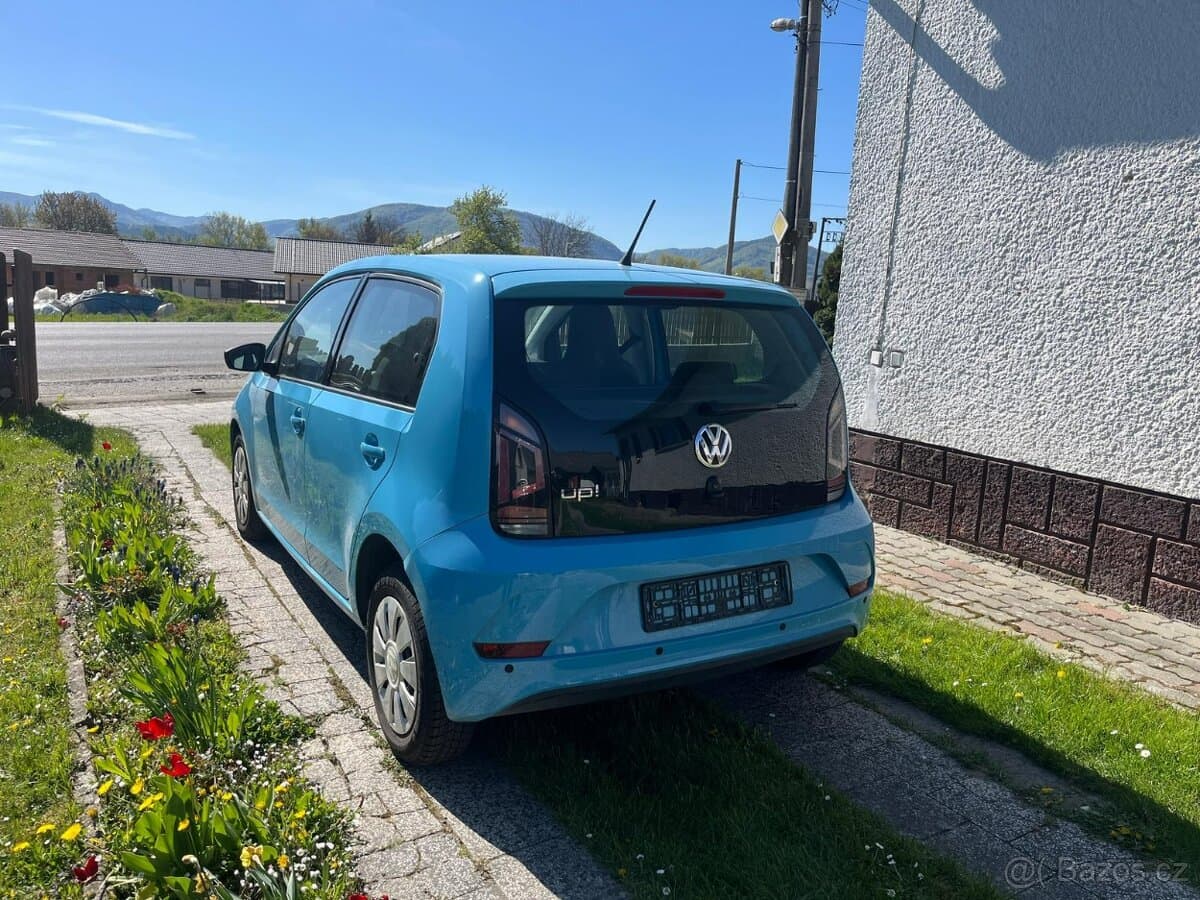 2017 Volkswagen UP! - 6