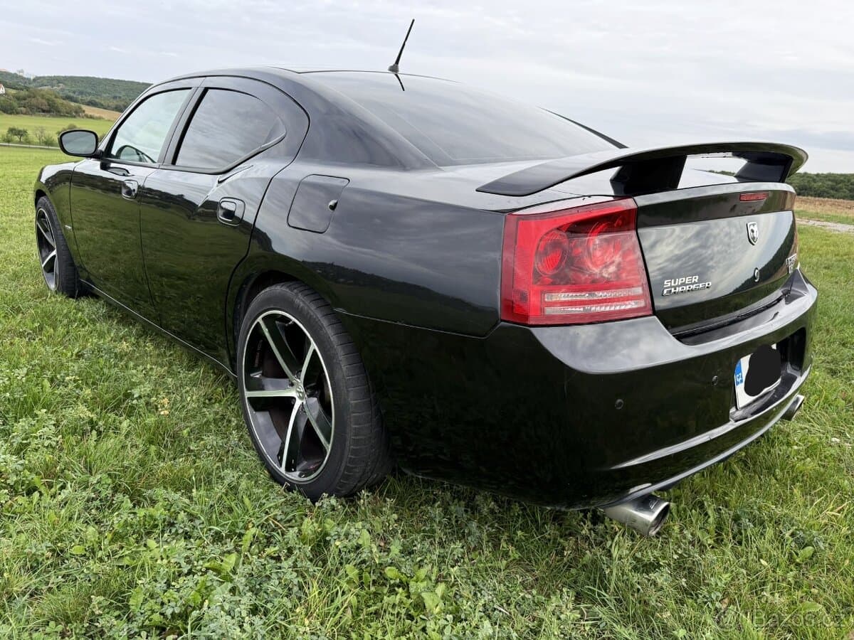 Dodge CHARGER - 6